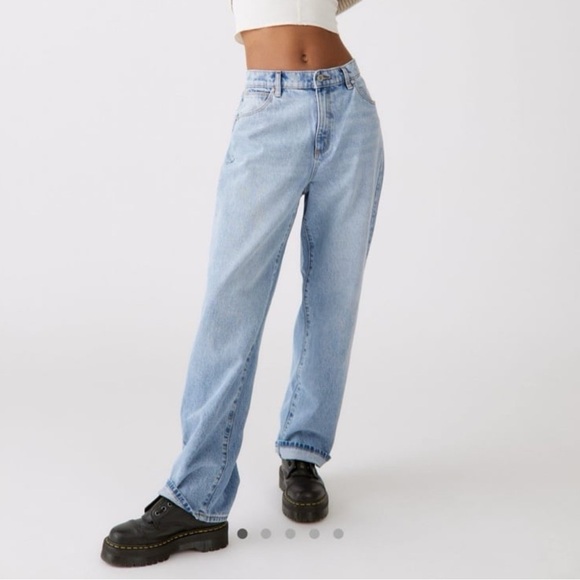 Abrand A Slouch Jean Ariane Organic Denim in Vintage Blue Women’s 26 72805 $109 - Picture 2 of 9